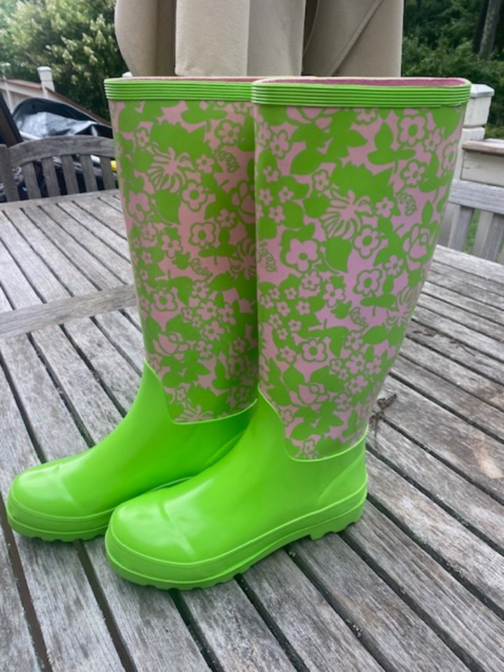 Lilly Pulitzer rain/snow boots lime green/pink size 7